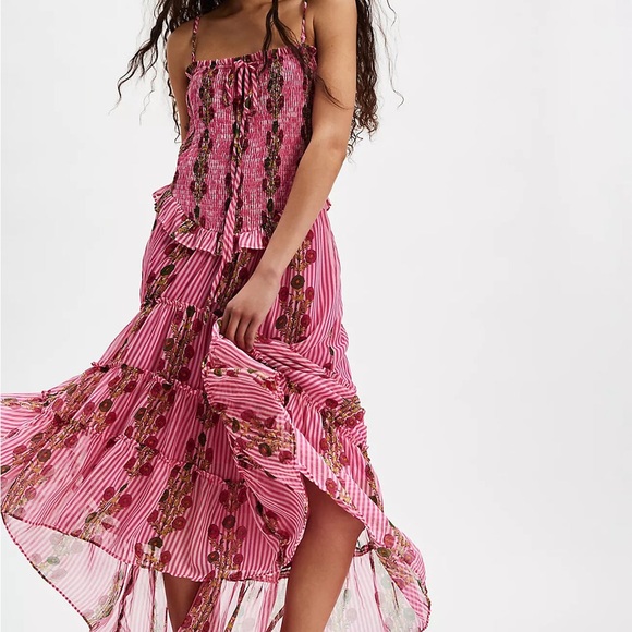 Free People Dresses & Skirts - Free People Alejandra Midi Dress Pink Floral Tiered Size M-read